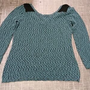 MAURICES Size 1 sweater green and black breathable pre-owned